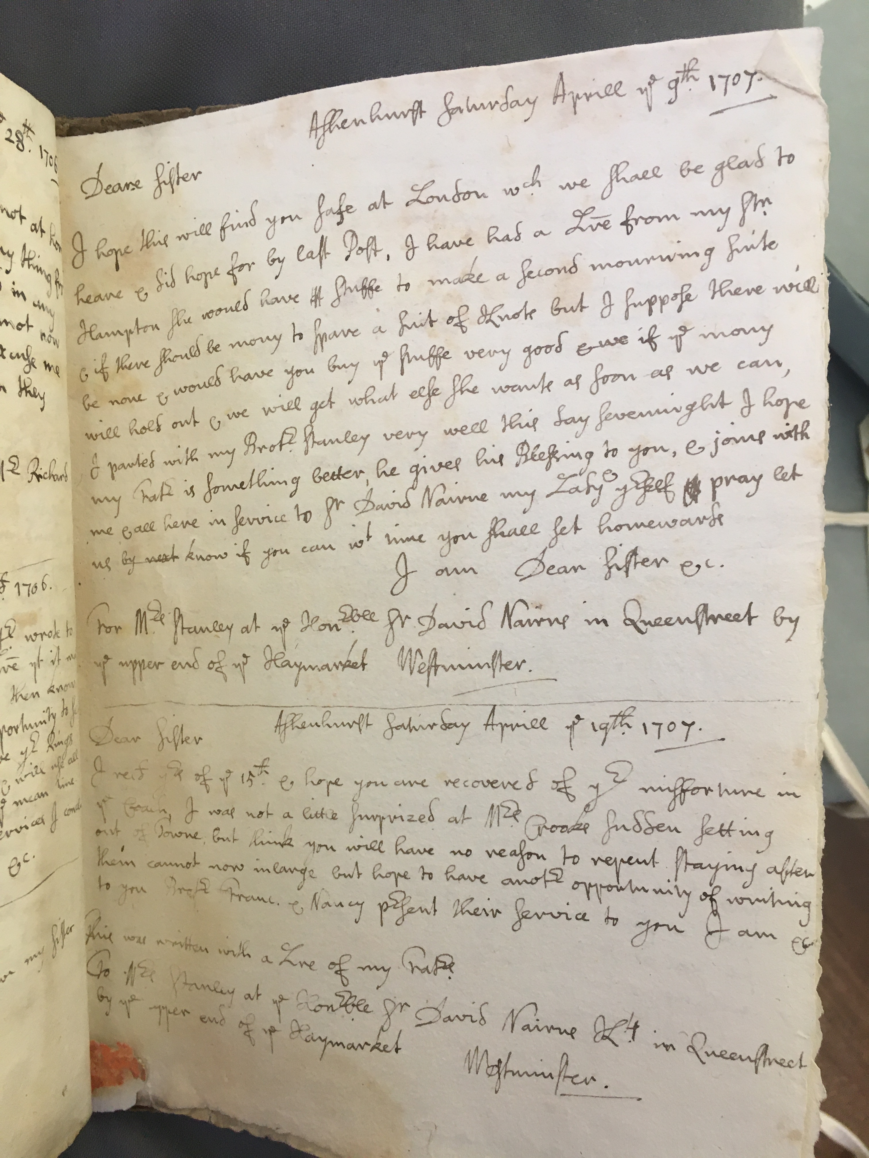 Image #1 of letter: Thomas Hollinshead to his Sister Stanley, 9 April 1707